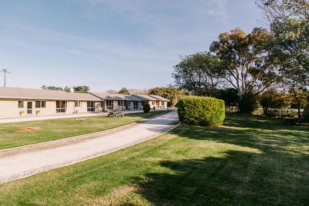 Flaxbourne Motels Ward Εξωτερικό φωτογραφία