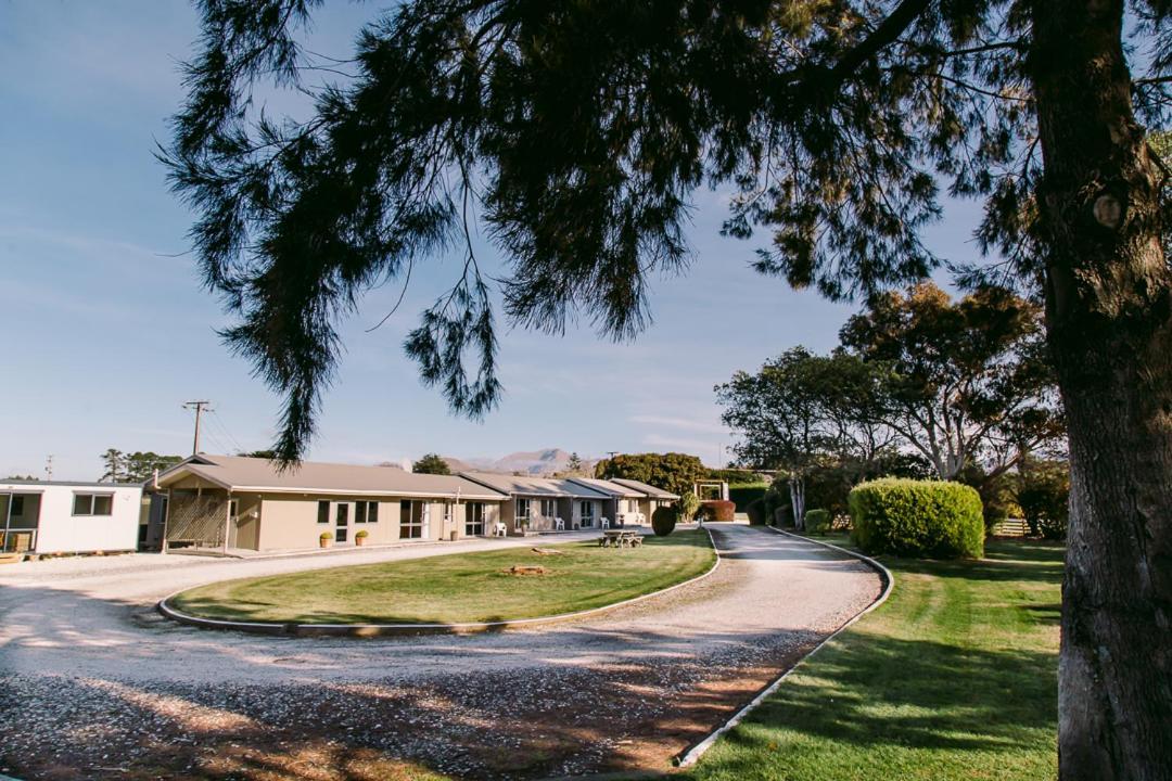 Flaxbourne Motels Ward Εξωτερικό φωτογραφία