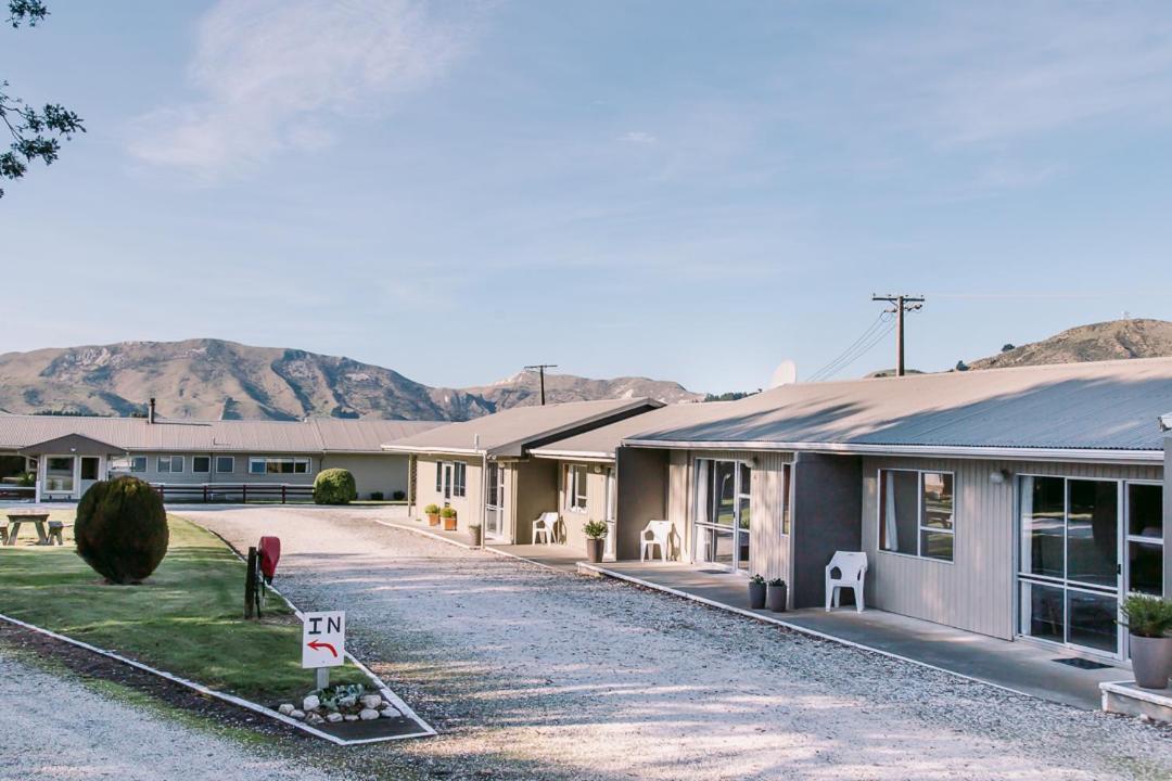 Flaxbourne Motels Ward Εξωτερικό φωτογραφία